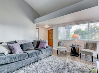 135 Bronze Way, Vista, CA 92083