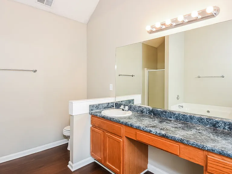 2320 Kissing Tree Ln SE — Photo 13