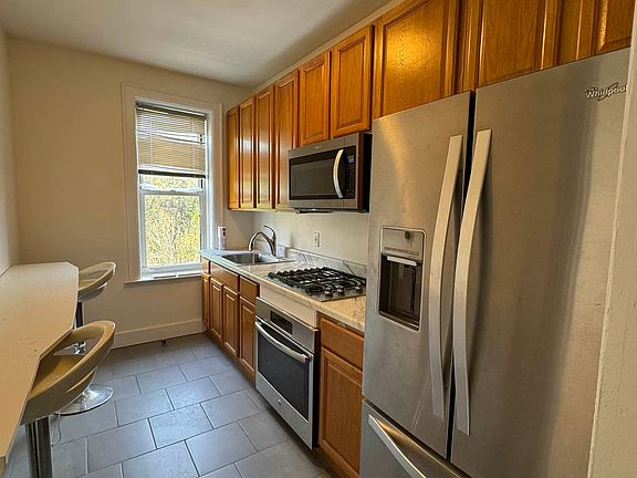 4th image of 258 Lefferts Ave Floor 2