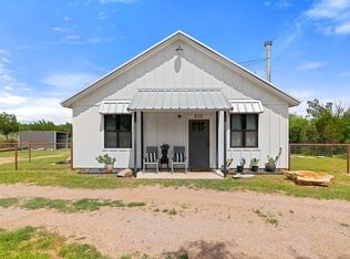 505 Broken Arrow Dr, Spicewood, TX 78669