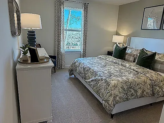 4043 Belcourt Dr NE — Photo 10