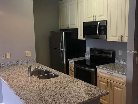 3rd image of 10024 Strafford Oak Ct APT 823