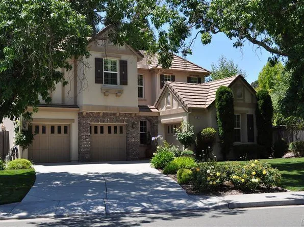 31 Palmer Dr, Novato, CA 94949