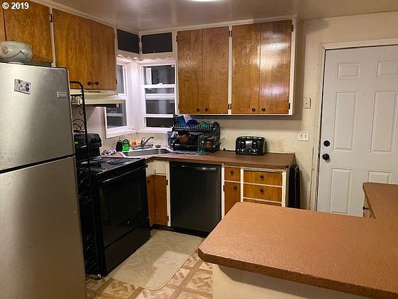 2nd image of 91 Okanogan Ave
