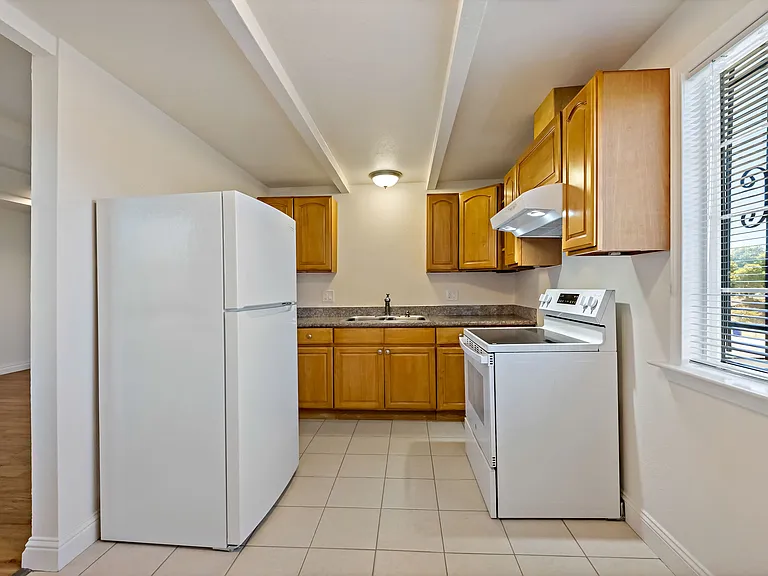 324 S 4th St #326 — Photo 26