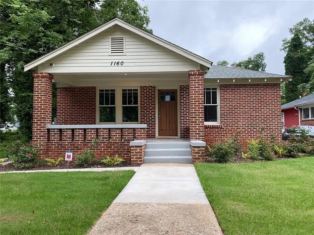 2 bed, 1.0 bath, $1,295 — Photo 1