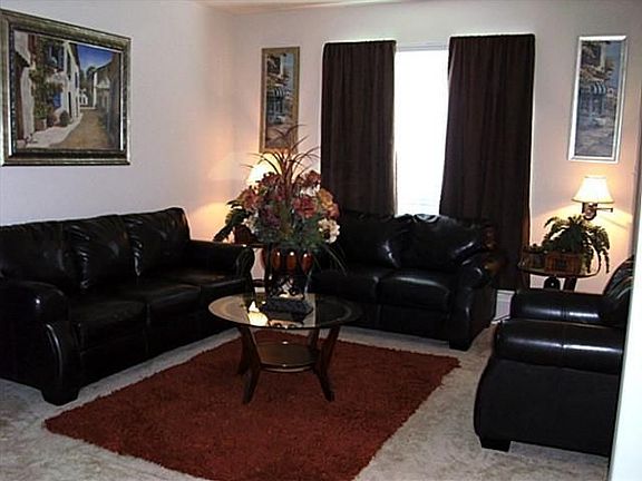 3rd image of 100 Buckskin Dr