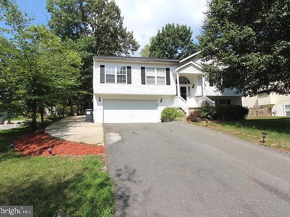 3rd image of 26 Rubins Walk