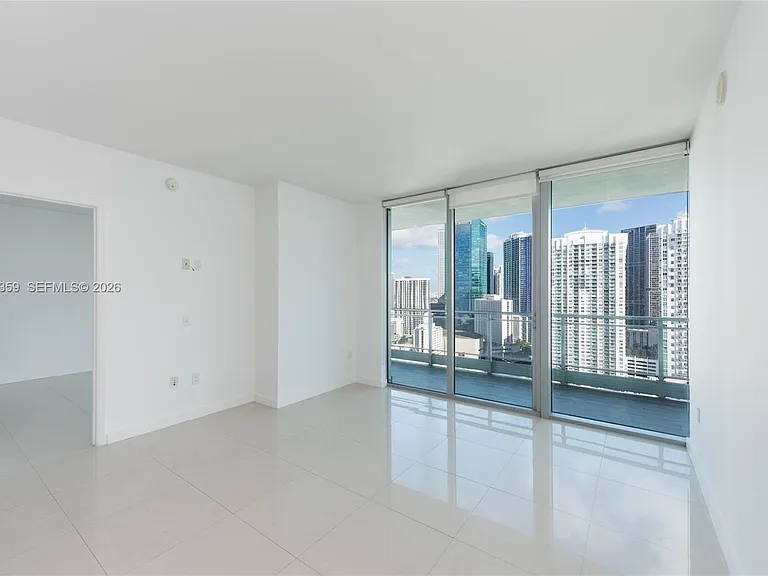 92 SW 3rd St #2812 — Photo 3