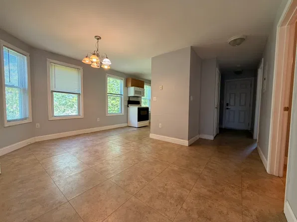 15A King Philip Rd #2, Worcester, MA 01606