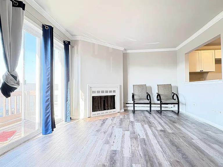 4241 Jennifer Ln #3E — Photo 3