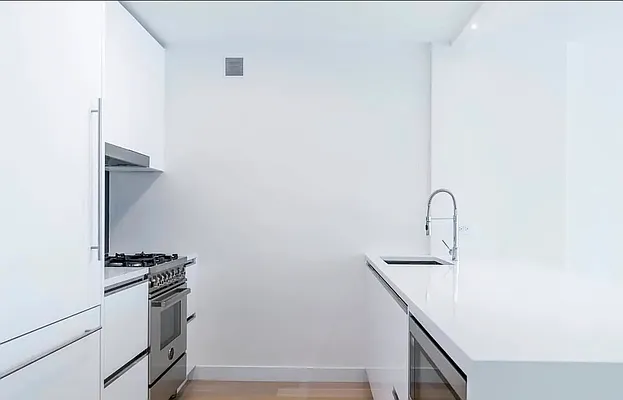 Rented by MTI Realty Corp | media 5