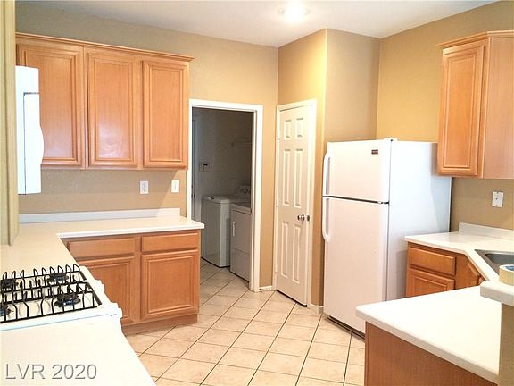 4th image of 3916 Sweet Pine St Unit 103