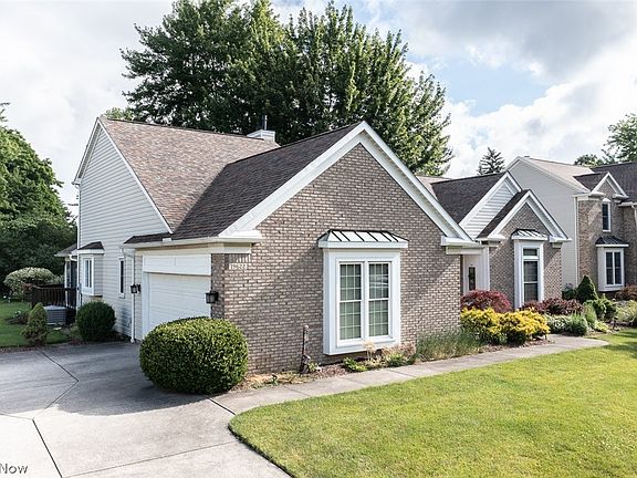 3rd image of 19622 Elm Dr