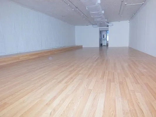 Rented by City Connections Realty | media 32