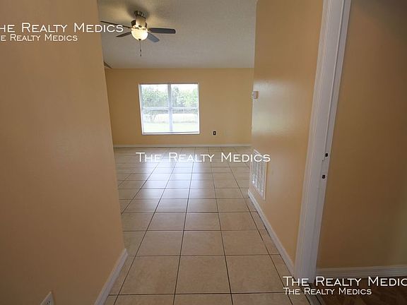 5th image of 824 Nelson Dr
