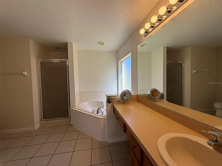 1153 Solana Cir — Photo 16