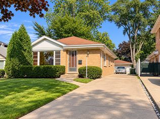 217 Lincoln St, Glenview, IL 60025
