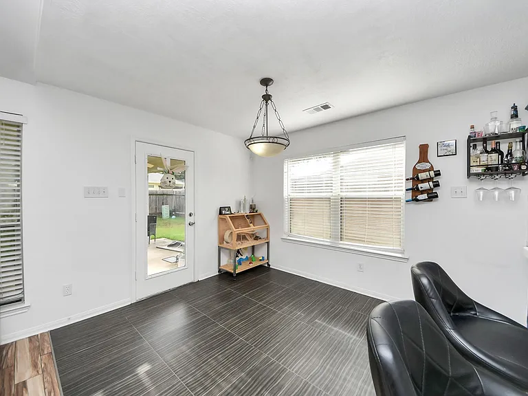 18318 Farriswood Ct — Photo 15