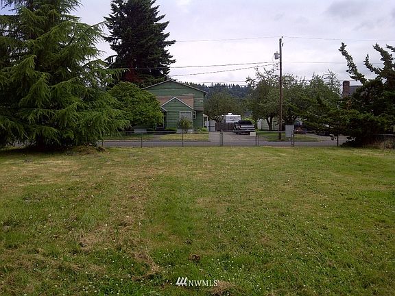 4th image of 225 N Street NE