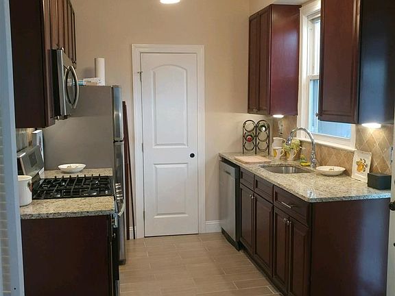 4th image of 443 Banta Ave APT 2