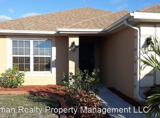 1813 NE 21st Ave, Cape Coral, FL 33909