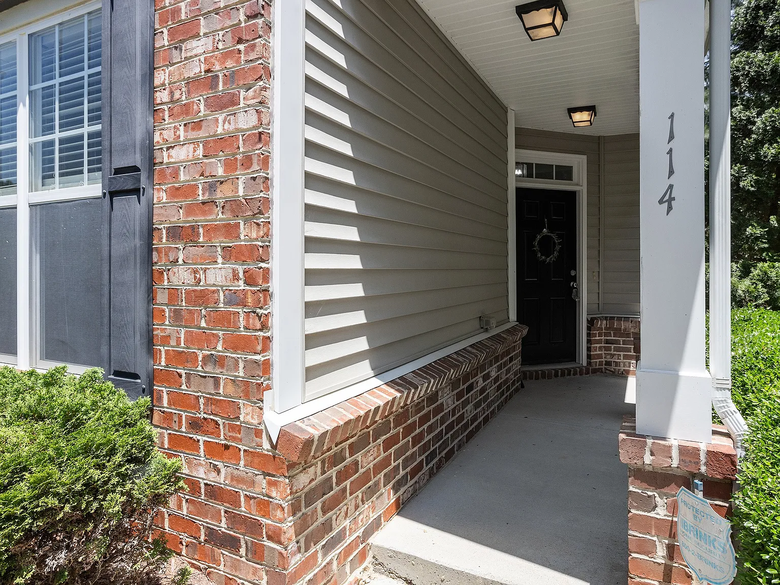 3 bed, 2.5 bath, 2751 sqft, $2,500 — Photo 3