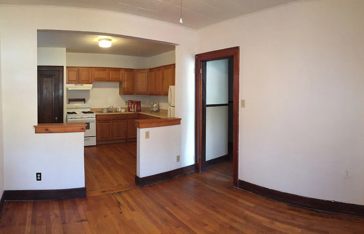 1 Bedroom House in Millvale with Off Street Parking — Photo 2