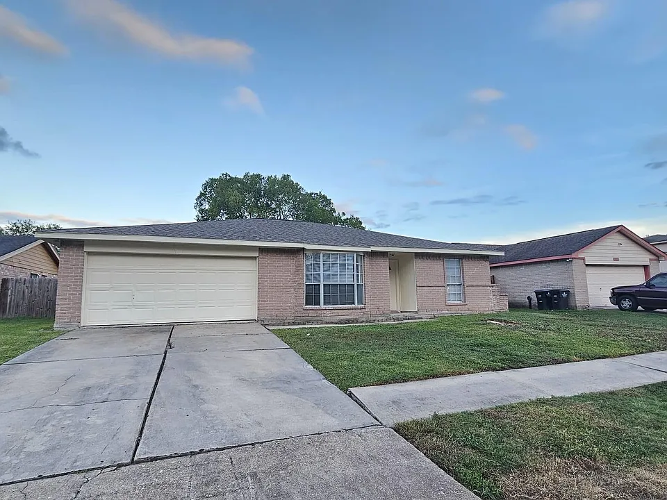 10303 Old Towne Ln