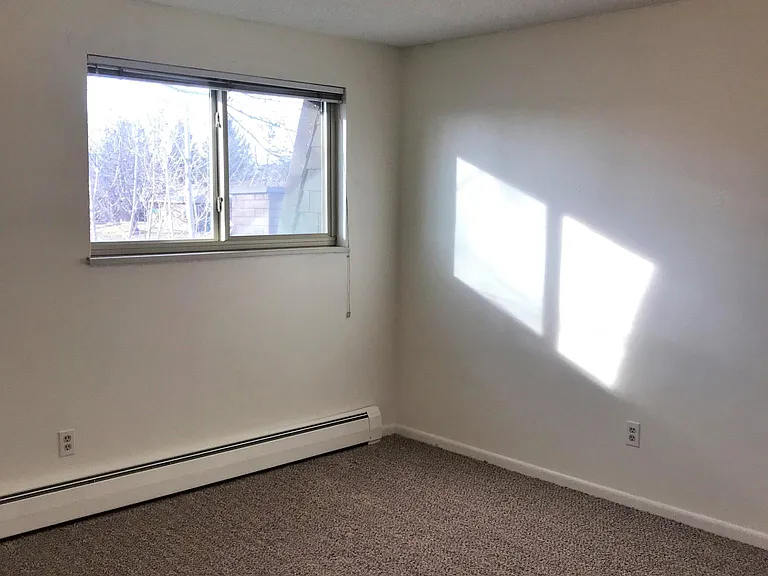 Upper 2nd bedroom