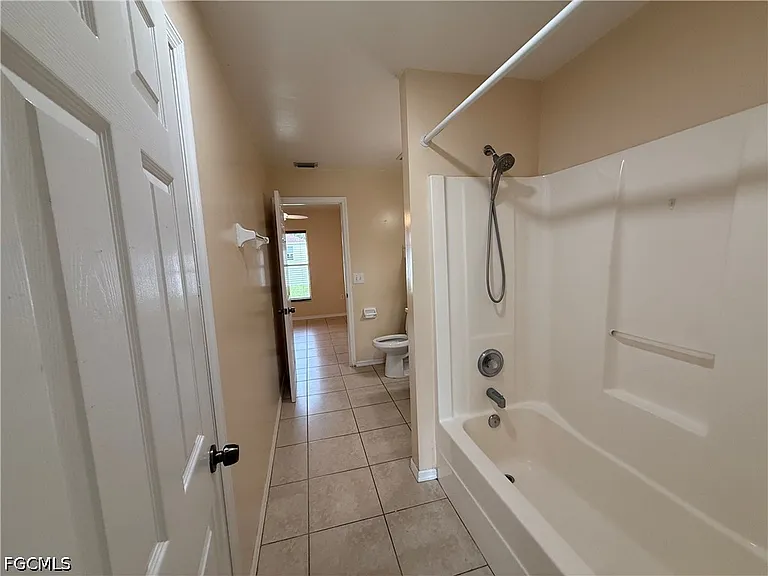 696 Homestead Rd S — Photo 22