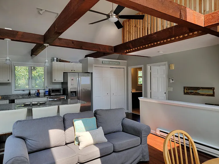 10 Willow Ave — Photo 13