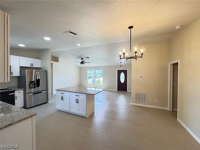 4426 SW Santa Barbara Pl — Photo 34
