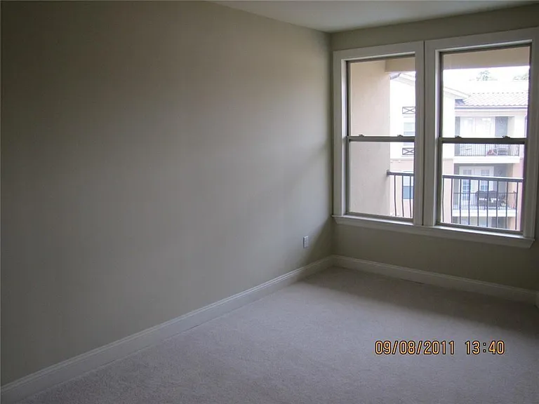901 Abernathy Rd — Photo 45