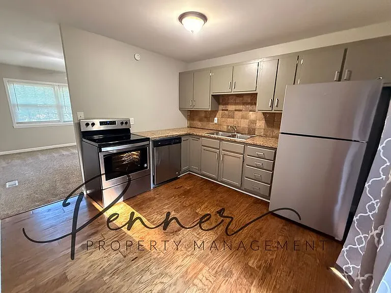 1503 N Cherokee St — Photo 5