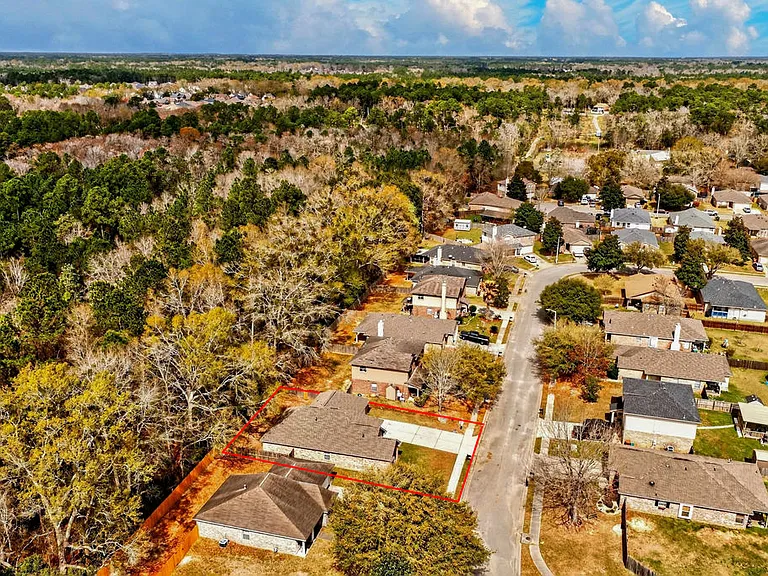 10261 English Manor Dr — Photo 30
