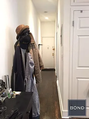 Rented by Bond New York | media 33