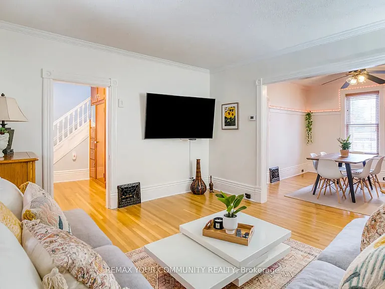 44 Brock St — Photo 4