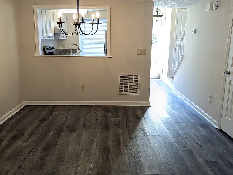 2753 Cottage Pl — Photo 20