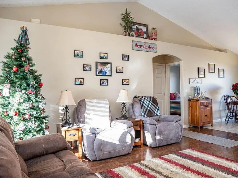 4548 W Aspen Creek St — Photo 4