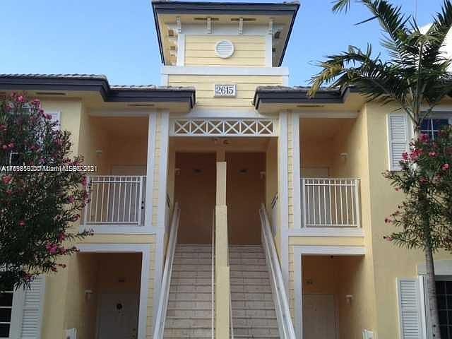 1st image of 2615 NE 4th St Unit 204