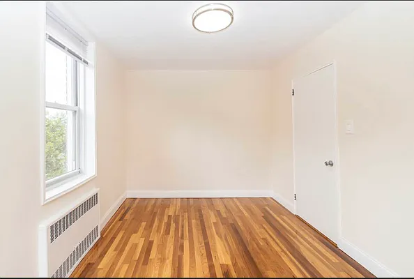 Rented by RealTegrity NY LLC | media 52