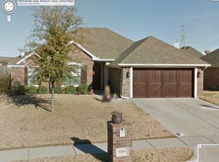 8320 Arroyo Ln, Benbrook, TX 76126
