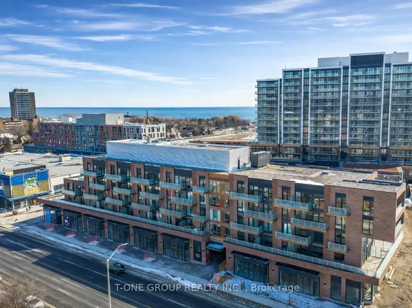 215 Lakeshore Rd W, Mississauga, ON