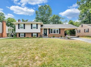 6334 Greenway Dr, Roanoke, VA