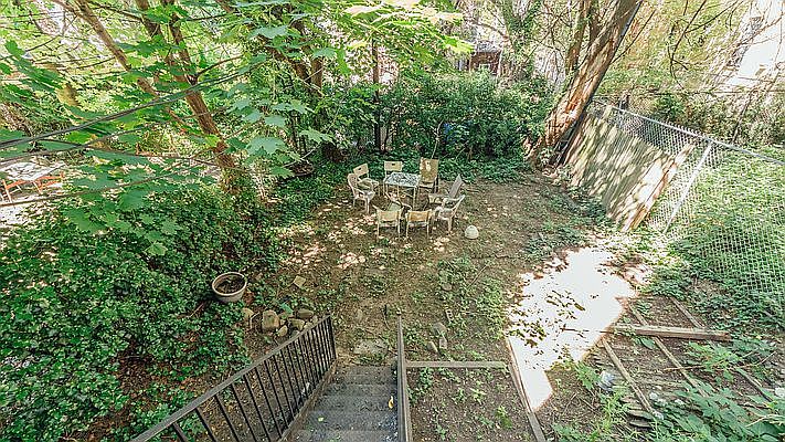 1st image of 613 Sterling Pl APT 1R