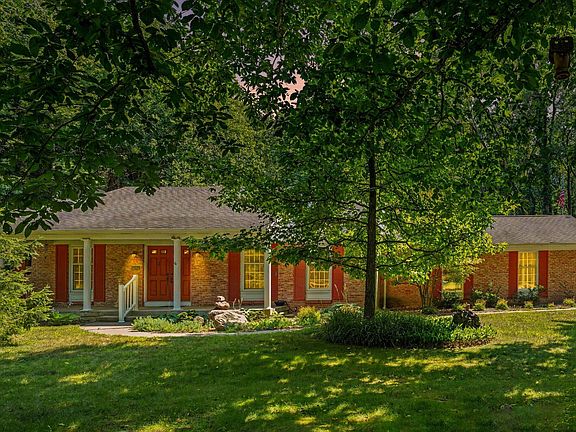 2nd image of 22727 Sunset Dr