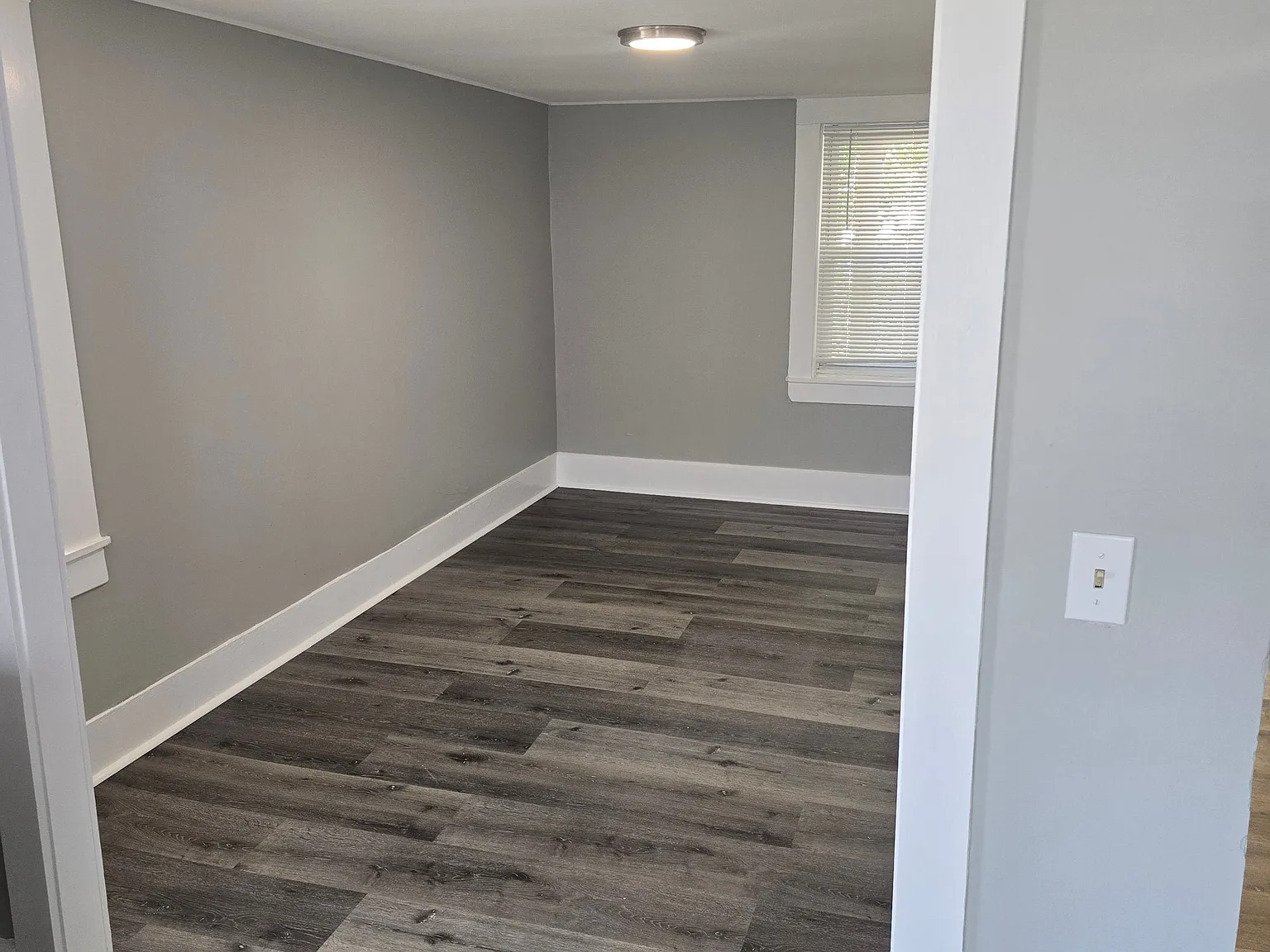 Studio, 450 sqft, $1,300 — Photo 3