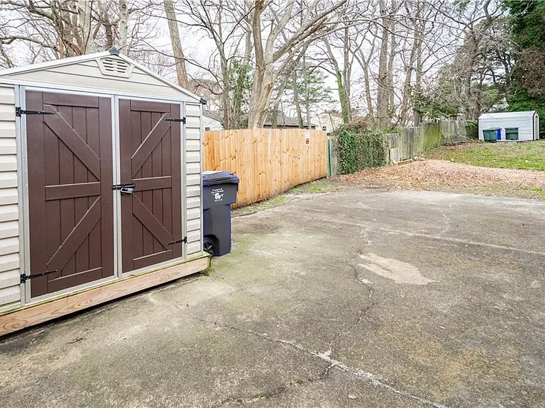 1823 Parkview Ave #B — Photo 15