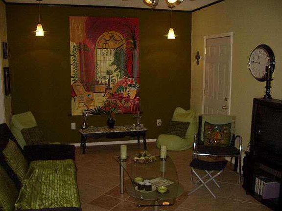 3rd image of 1309 Kings Ct
